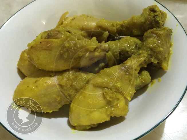 Ayam Bumbu Kuning